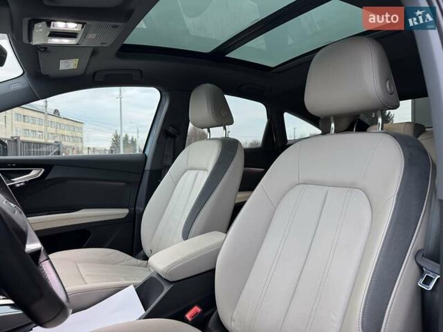 Синій Ауді Q4 e-tron, об'ємом двигуна 0 л та пробігом 38 тис. км за 33900 $, фото 20 на Automoto.ua