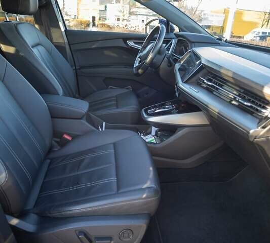 Синій Ауді Q4 e-tron, об'ємом двигуна 0 л та пробігом 63 тис. км за 43000 $, фото 9 на Automoto.ua