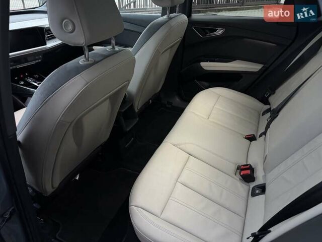 Синій Ауді Q4 e-tron, об'ємом двигуна 0 л та пробігом 38 тис. км за 33900 $, фото 21 на Automoto.ua