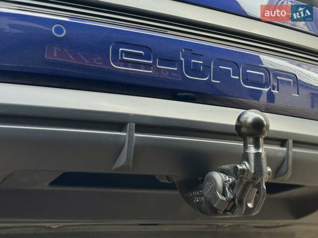 Ауди Q4 e-tron 2022 в Тернополе на Automoto.ua Синий Ауди Q4 e-tron, объемом двигателя 0 л и пробегом 97 тыс. км за 29900 $, фото 43 на Automoto.ua