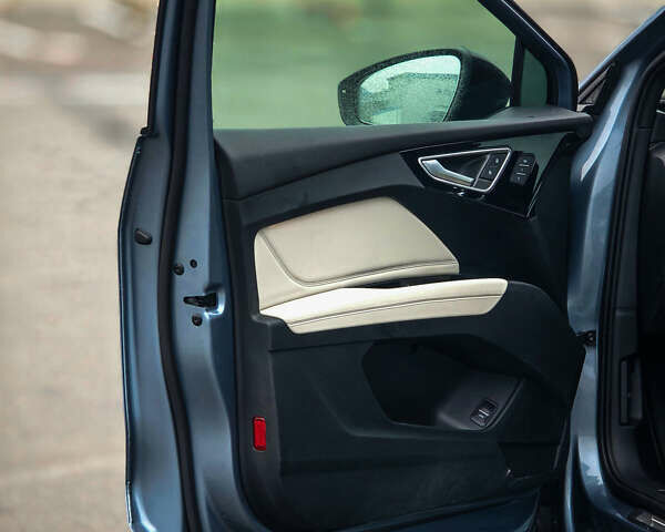 Синій Ауді Q4 e-tron, об'ємом двигуна 0 л та пробігом 59 тис. км за 26590 $, фото 9 на Automoto.ua