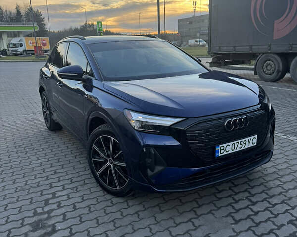 Синий Ауди Q4 e-tron, объемом двигателя 0 л и пробегом 76 тыс. км за 26800 $, фото 1 на Automoto.ua