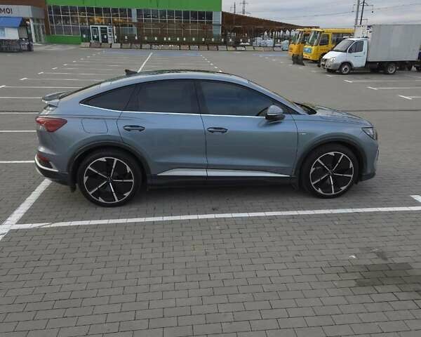 Синий Ауди Q4 e-tron, объемом двигателя 0 л и пробегом 27 тыс. км за 49000 $, фото 6 на Automoto.ua