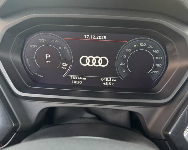 Синий Ауди Q4 e-tron, объемом двигателя 0 л и пробегом 76 тыс. км за 26800 $, фото 19 на Automoto.ua