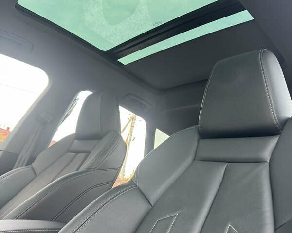 Синий Ауди Q4 e-tron, объемом двигателя 0 л и пробегом 76 тыс. км за 26800 $, фото 16 на Automoto.ua