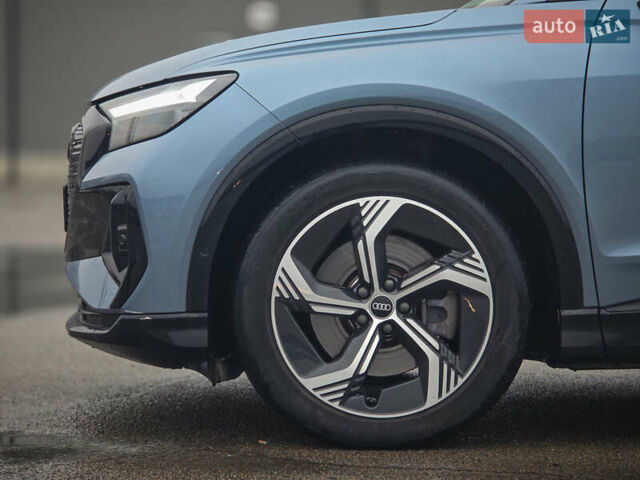 Синій Ауді Q4 e-tron, об'ємом двигуна 0 л та пробігом 59 тис. км за 26590 $, фото 33 на Automoto.ua