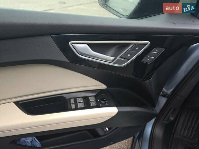 Синій Ауді Q4 e-tron, об'ємом двигуна 0 л та пробігом 59 тис. км за 26590 $, фото 10 на Automoto.ua