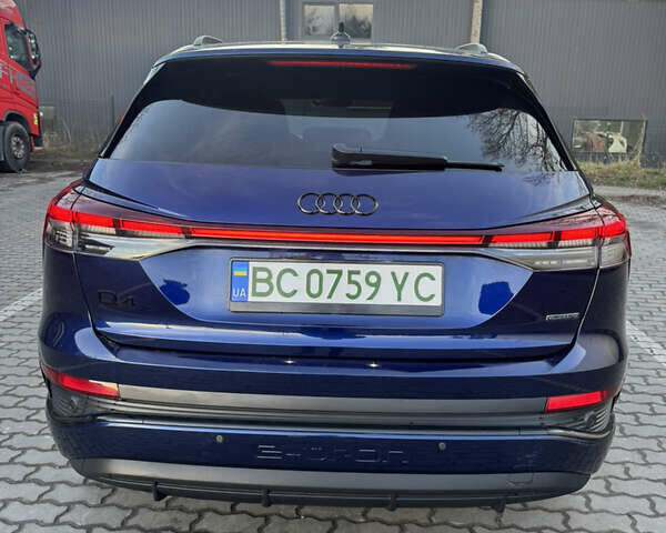 Синий Ауди Q4 e-tron, объемом двигателя 0 л и пробегом 76 тыс. км за 26800 $, фото 4 на Automoto.ua