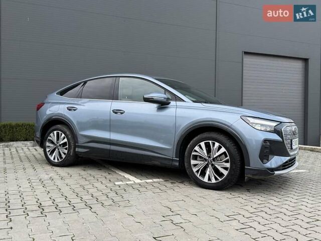 Синій Ауді Q4 e-tron, об'ємом двигуна 0 л та пробігом 38 тис. км за 33900 $, фото 3 на Automoto.ua