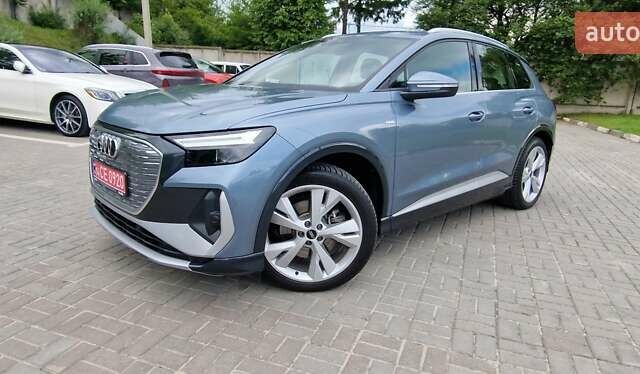 Синий Ауди Q4 e-tron, объемом двигателя 0 л и пробегом 77 тыс. км за 27999 $, фото 53 на Automoto.ua