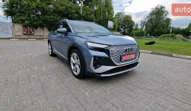 Синий Ауди Q4 e-tron, объемом двигателя 0 л и пробегом 77 тыс. км за 27999 $, фото 9 на Automoto.ua
