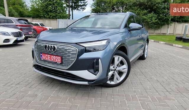 Синий Ауди Q4 e-tron, объемом двигателя 0 л и пробегом 77 тыс. км за 27999 $, фото 55 на Automoto.ua