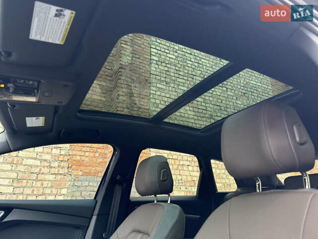 Синий Ауди Q4 e-tron, объемом двигателя 0 л и пробегом 12 тыс. км за 32000 $, фото 45 на Automoto.ua