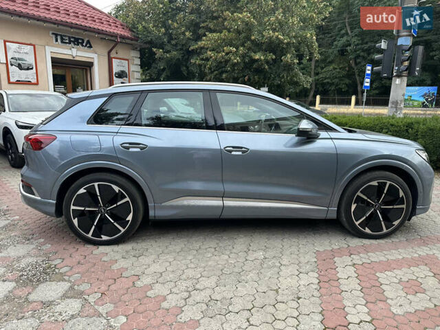 Синий Ауди Q4 e-tron, объемом двигателя 0 л и пробегом 17 тыс. км за 34900 $, фото 2 на Automoto.ua