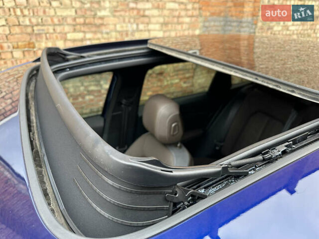 Синий Ауди Q4 e-tron, объемом двигателя 0 л и пробегом 12 тыс. км за 32000 $, фото 44 на Automoto.ua