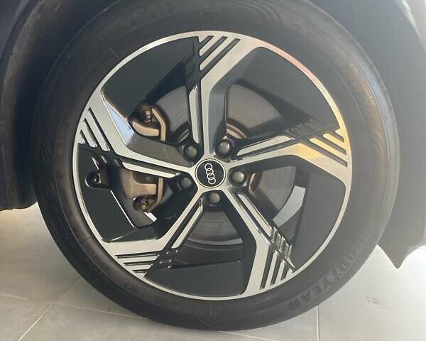 Синий Ауди Q4 e-tron, объемом двигателя 0 л и пробегом 15 тыс. км за 27800 $, фото 18 на Automoto.ua