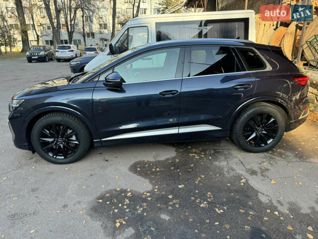 Ауди Q4 e-tron 2023 в Киеве на Automoto.ua Синий Ауди Q4 e-tron, объемом двигателя 0 л и пробегом 27 тыс. км за 42500 $, фото 2 на Automoto.ua