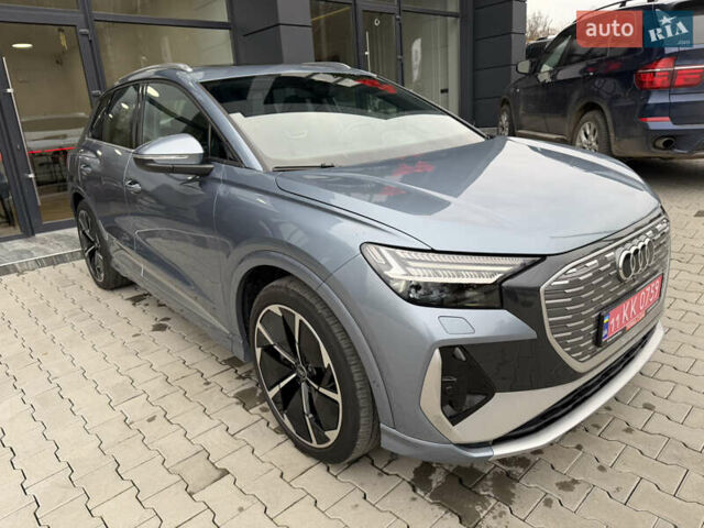 Синий Ауди Q4 e-tron, объемом двигателя 0 л и пробегом 18 тыс. км за 33000 $, фото 2 на Automoto.ua