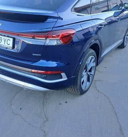 Синий Ауди Q4 e-tron, объемом двигателя 0 л и пробегом 10 тыс. км за 36000 $, фото 44 на Automoto.ua