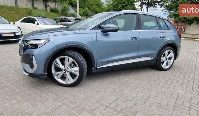 Синий Ауди Q4 e-tron, объемом двигателя 0 л и пробегом 77 тыс. км за 27999 $, фото 51 на Automoto.ua