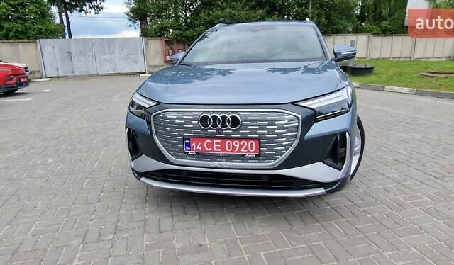Синий Ауди Q4 e-tron, объемом двигателя 0 л и пробегом 77 тыс. км за 27999 $, фото 57 на Automoto.ua