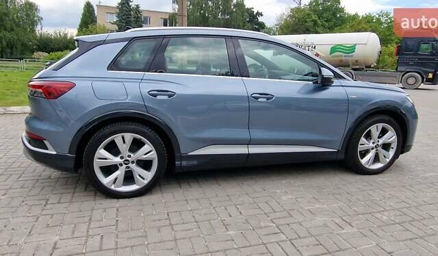 Синий Ауди Q4 e-tron, объемом двигателя 0 л и пробегом 77 тыс. км за 27999 $, фото 19 на Automoto.ua