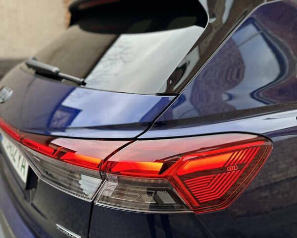 Синий Ауди Q4 e-tron, объемом двигателя 0 л и пробегом 12 тыс. км за 32000 $, фото 12 на Automoto.ua