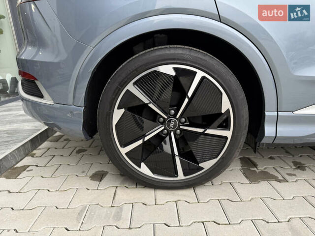 Синий Ауди Q4 e-tron, объемом двигателя 0 л и пробегом 18 тыс. км за 33000 $, фото 14 на Automoto.ua