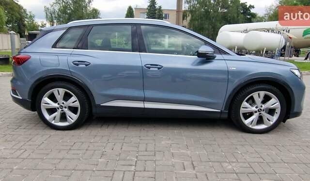 Синий Ауди Q4 e-tron, объемом двигателя 0 л и пробегом 77 тыс. км за 27999 $, фото 17 на Automoto.ua