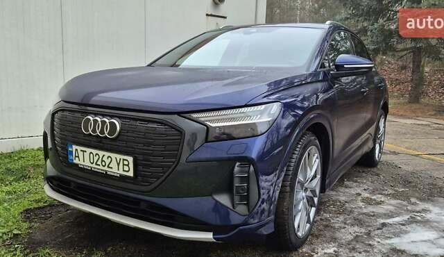 Синий Ауди Q4 e-tron, объемом двигателя 0 л и пробегом 29 тыс. км за 33400 $, фото 8 на Automoto.ua