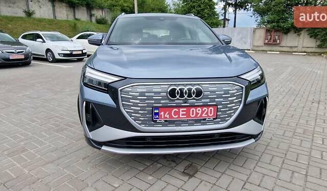 Синий Ауди Q4 e-tron, объемом двигателя 0 л и пробегом 77 тыс. км за 27999 $, фото 59 на Automoto.ua
