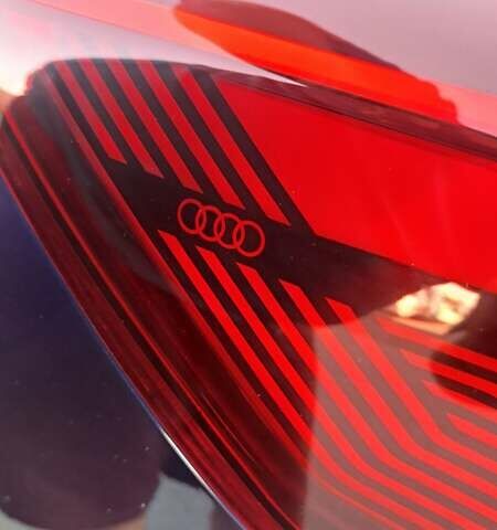 Синий Ауди Q4 e-tron, объемом двигателя 0 л и пробегом 10 тыс. км за 36000 $, фото 23 на Automoto.ua