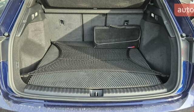 Синий Ауди Q4 e-tron, объемом двигателя 0 л и пробегом 29 тыс. км за 33400 $, фото 17 на Automoto.ua