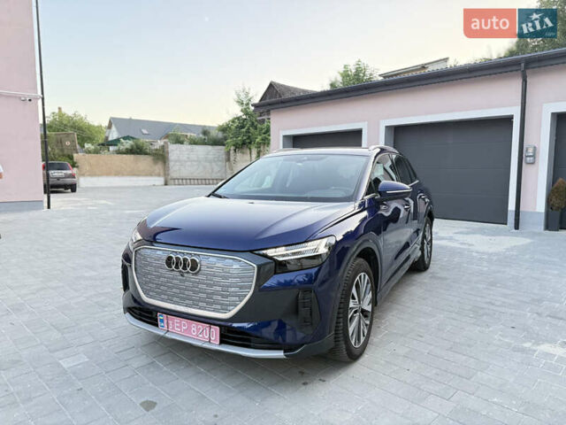 Синий Ауди Q4 e-tron, объемом двигателя 0 л и пробегом 57 тыс. км за 29800 $, фото 2 на Automoto.ua