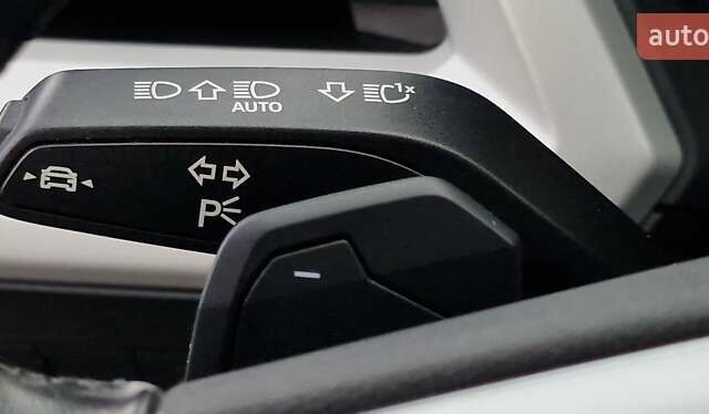 Синий Ауди Q4 e-tron, объемом двигателя 0 л и пробегом 77 тыс. км за 27999 $, фото 99 на Automoto.ua