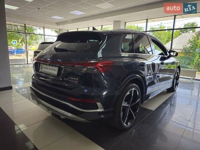 Синий Ауди Q4 e-tron, объемом двигателя 0 л и пробегом 18 тыс. км за 33700 $, фото 4 на Automoto.ua