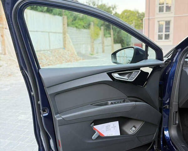 Синий Ауди Q4 e-tron, объемом двигателя 0 л и пробегом 57 тыс. км за 29800 $, фото 36 на Automoto.ua