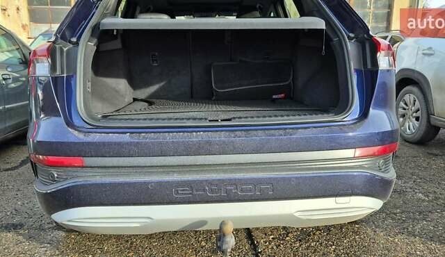 Синий Ауди Q4 e-tron, объемом двигателя 0 л и пробегом 29 тыс. км за 33400 $, фото 7 на Automoto.ua