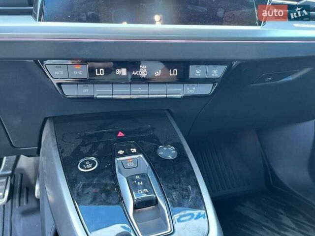 Синий Ауди Q4 e-tron, объемом двигателя 0 л и пробегом 10 тыс. км за 27900 $, фото 18 на Automoto.ua