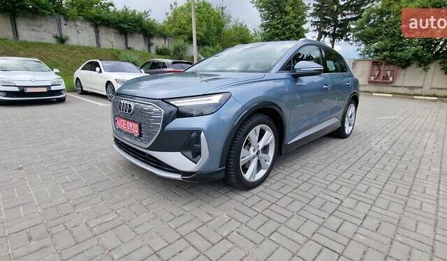 Синий Ауди Q4 e-tron, объемом двигателя 0 л и пробегом 77 тыс. км за 27999 $, фото 2 на Automoto.ua