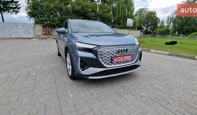 Синий Ауди Q4 e-tron, объемом двигателя 0 л и пробегом 77 тыс. км за 27999 $, фото 8 на Automoto.ua