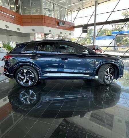 Синий Ауди Q4 e-tron, объемом двигателя 0 л и пробегом 23 тыс. км за 31500 $, фото 3 на Automoto.ua