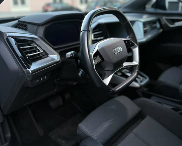 Синий Ауди Q4 e-tron, объемом двигателя 0 л и пробегом 57 тыс. км за 29800 $, фото 54 на Automoto.ua