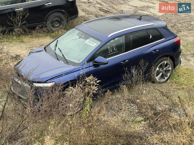 Синий Ауди Q4 e-tron, объемом двигателя 0 л и пробегом 44 тыс. км за 16000 $, фото 1 на Automoto.ua