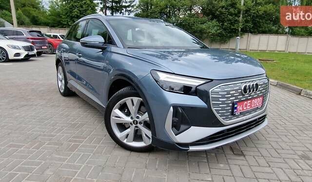 Синий Ауди Q4 e-tron, объемом двигателя 0 л и пробегом 77 тыс. км за 27999 $, фото 62 на Automoto.ua