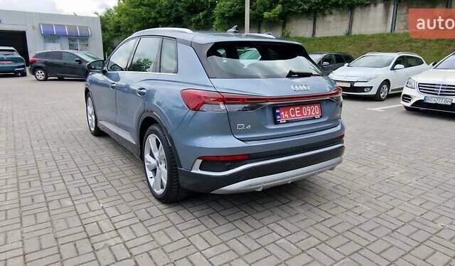 Синий Ауди Q4 e-tron, объемом двигателя 0 л и пробегом 77 тыс. км за 27999 $, фото 31 на Automoto.ua