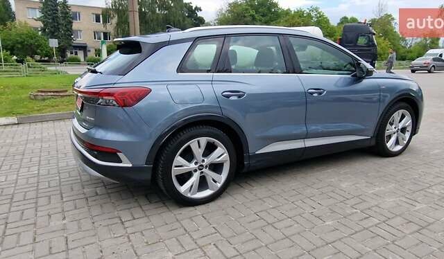 Синий Ауди Q4 e-tron, объемом двигателя 0 л и пробегом 77 тыс. км за 27999 $, фото 21 на Automoto.ua