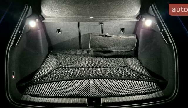 Синий Ауди Q4 e-tron, объемом двигателя 0 л и пробегом 29 тыс. км за 33400 $, фото 10 на Automoto.ua