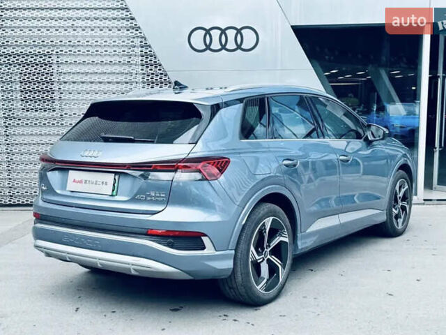 Синий Ауди Q4 e-tron, объемом двигателя 0 л и пробегом 6 тыс. км за 27500 $, фото 1 на Automoto.ua