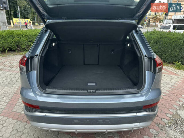 Синий Ауди Q4 e-tron, объемом двигателя 0 л и пробегом 17 тыс. км за 34900 $, фото 11 на Automoto.ua